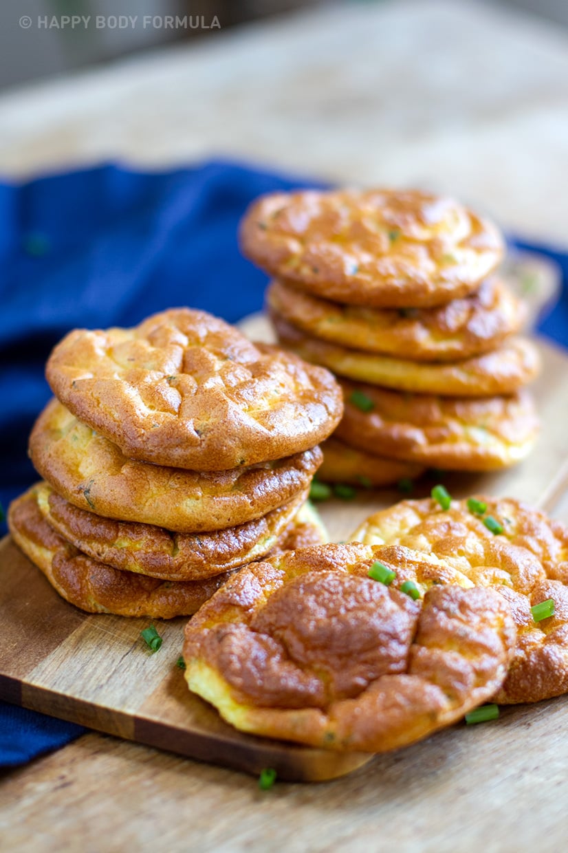 Low Carb Cloud Bread With Chives & Pepper - gluten free, primal, nut free.