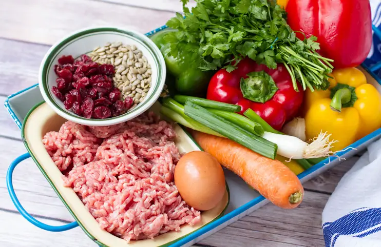 Making stuffed peppers - pork mince and ingredients