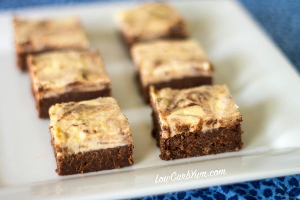 Keto Cheesecake Brownies