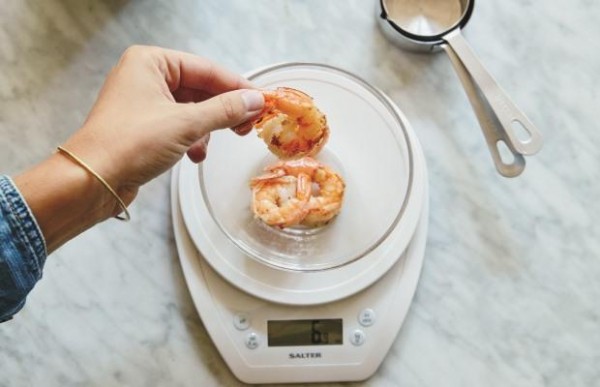 weighing-food