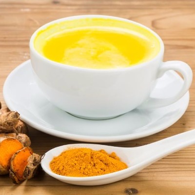 How To Make Turmeric Latte + The Benefits Of Golden Milk