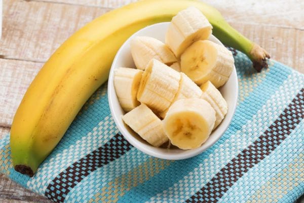eating-a-banana-before-bed-1 (1)