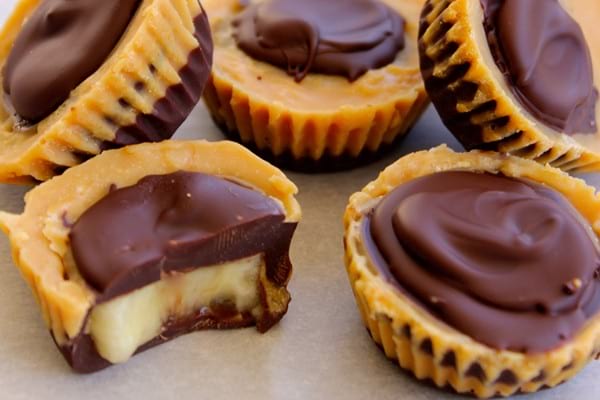 Chocolate, peanut butter & banana cups