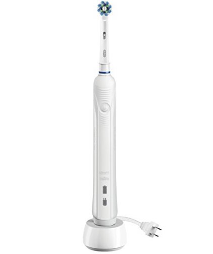 Oral-B White Pro 1000 Toothbrush