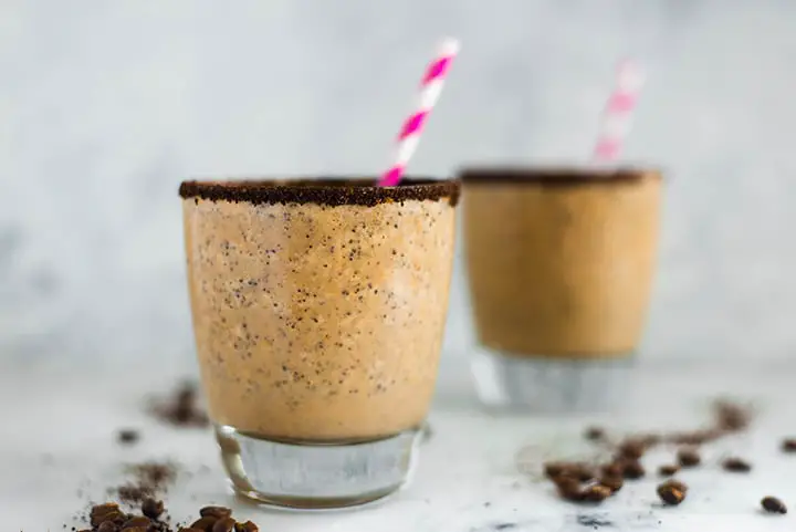 HEALTHY COFFEE SMOOTHIE