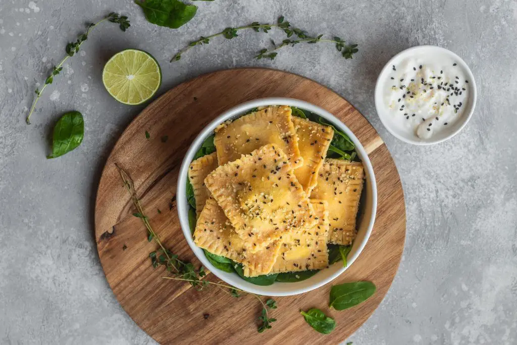 HOMEMADE RAVIOLI WITH TOFU AND SPINACH