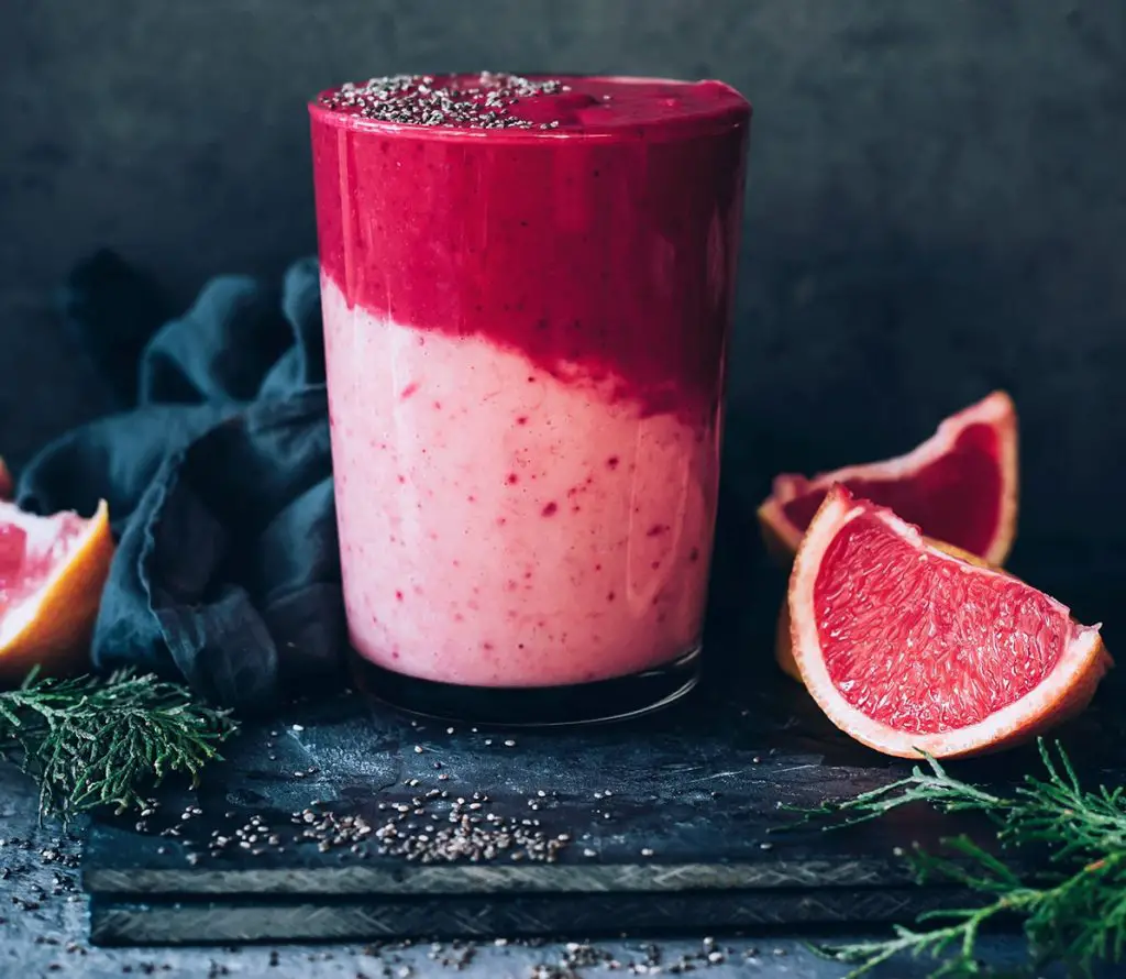 IMMUNE BOOSTING GRAPEFRUIT SMOOTHIE