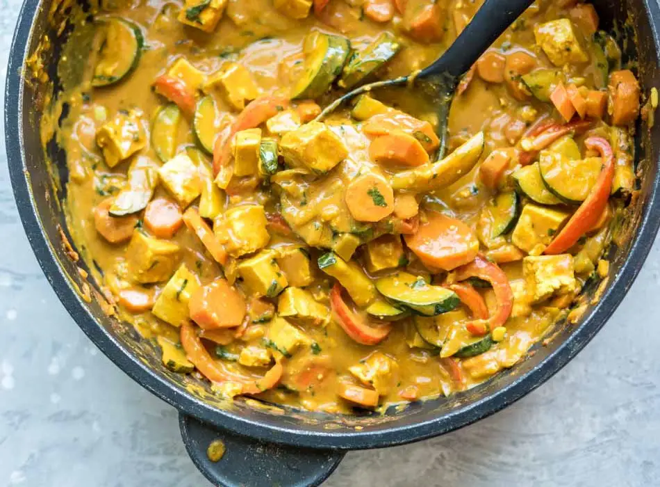 VEGAN PANANG CURRY WITH TOFU