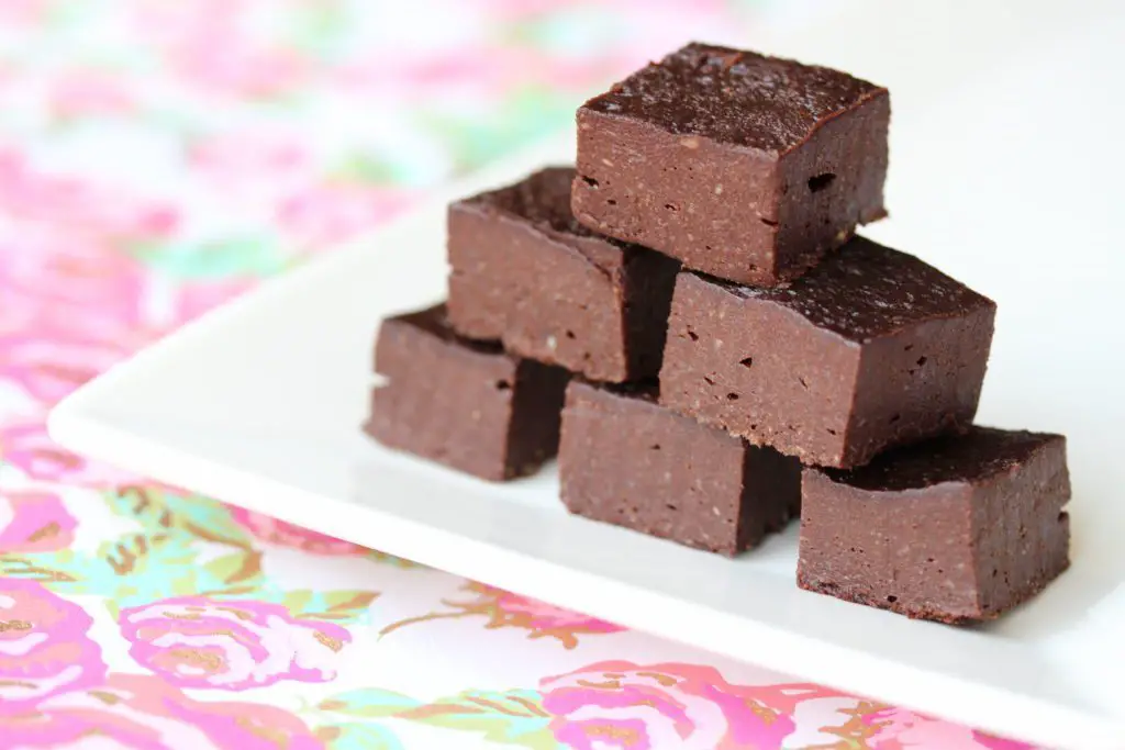 SUGAR-FREE RAW CHOCOLATE FUDGE