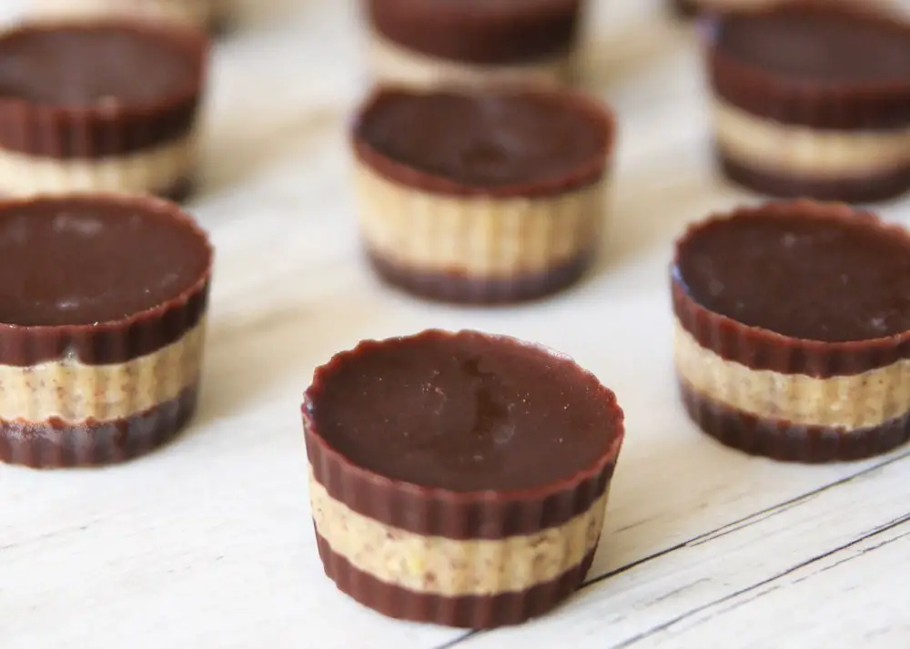 CHOC ALMOND BUTTER CUPS