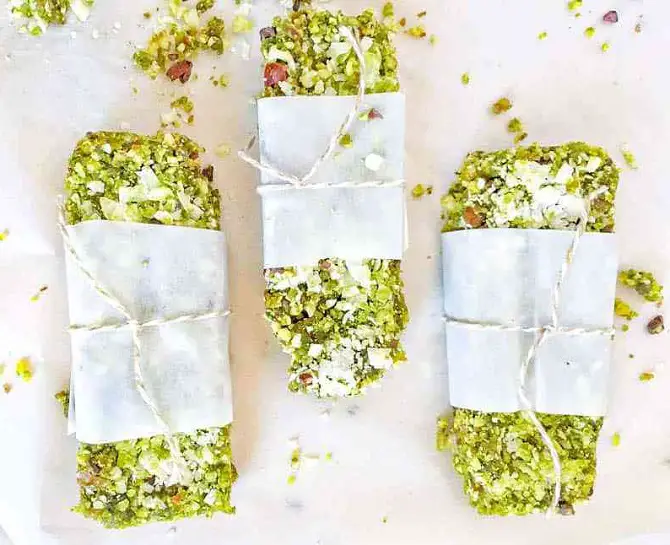 COCONUT MATCHA ENERGY BARS