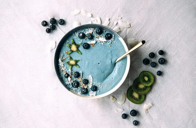 KETO SMOOTHIE BOWL