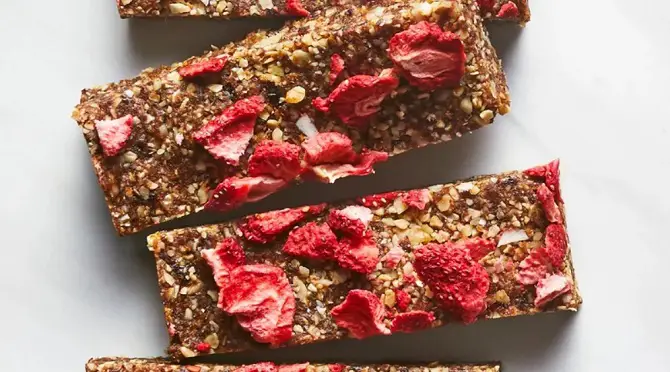 FRUIT AND NUT ENERGY BARS