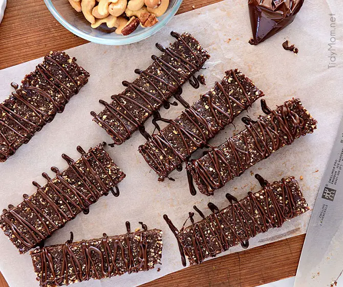 HAZELNUT ENERGY BARS