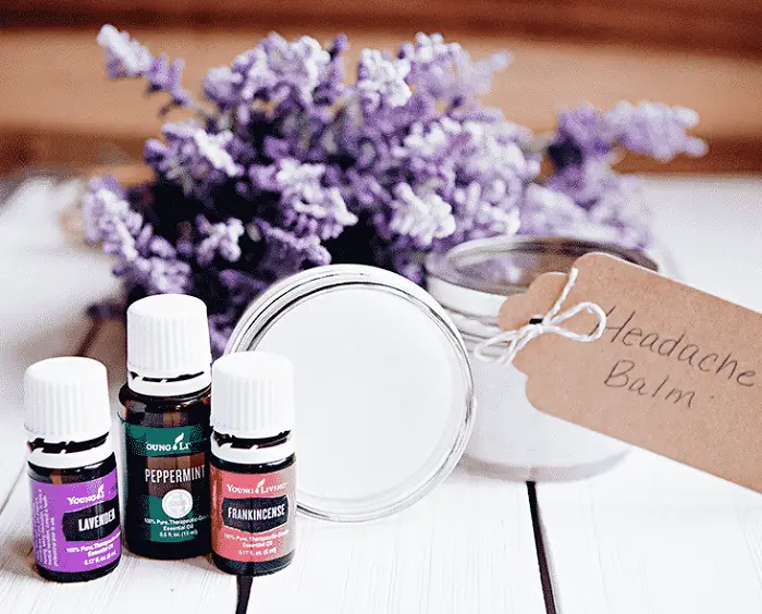 NATURAL DIY PEPPERMINT AND LAVENDER HEADACHE BALM