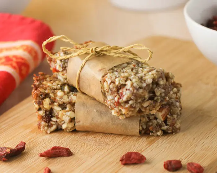 GOJI BERRY GRANOLA BARS