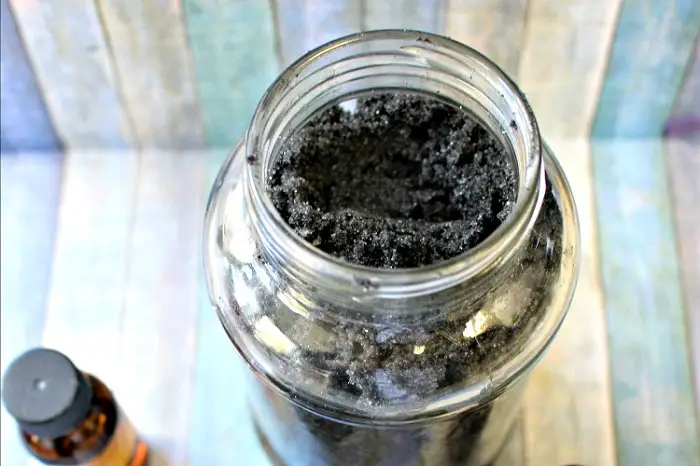 ACTIVATED CHARCOAL SUGAR SCRUB