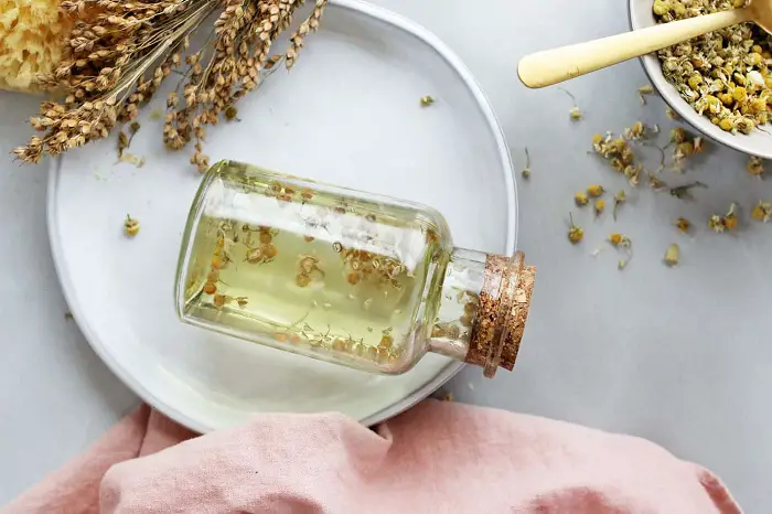 DIY CALMING CHAMOMILE BATH OIL