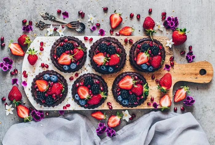 VEGAN CHOCOLATE TARTS