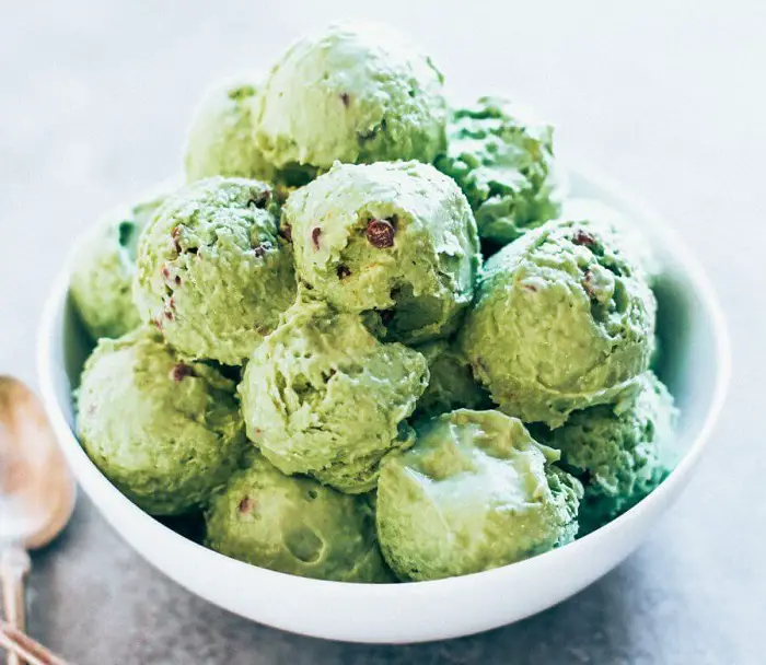 MINT CHOCOLATE CHIP ICE-CREAM