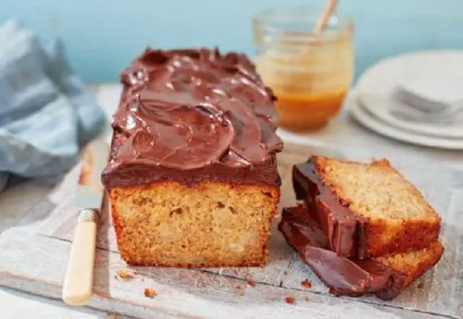 MANUKA HONEY BANANA LOAF CAKE