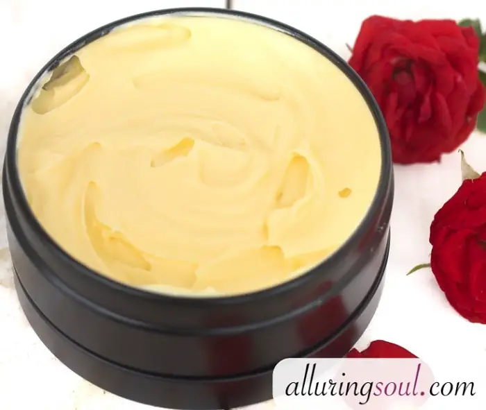 DIY ANTI-WRINKLE ROSEHIP OIL FACE CREAM