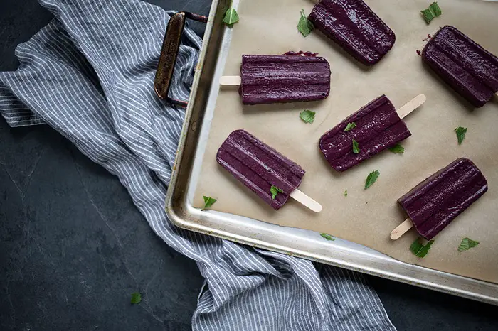 BLACKBERRY COLLAGEN POPSICLES