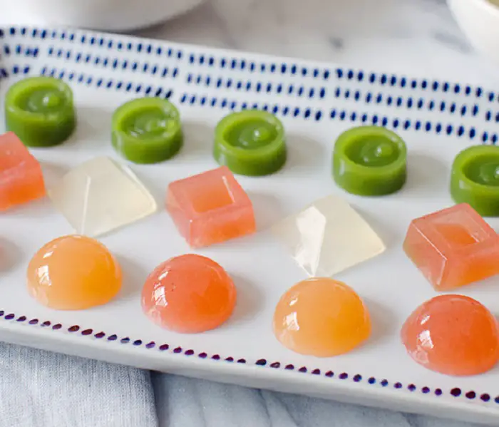 HOMEMADE FRUIT SNACKS