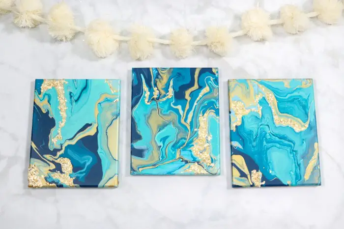 DIY PAINT POUR CANVAS