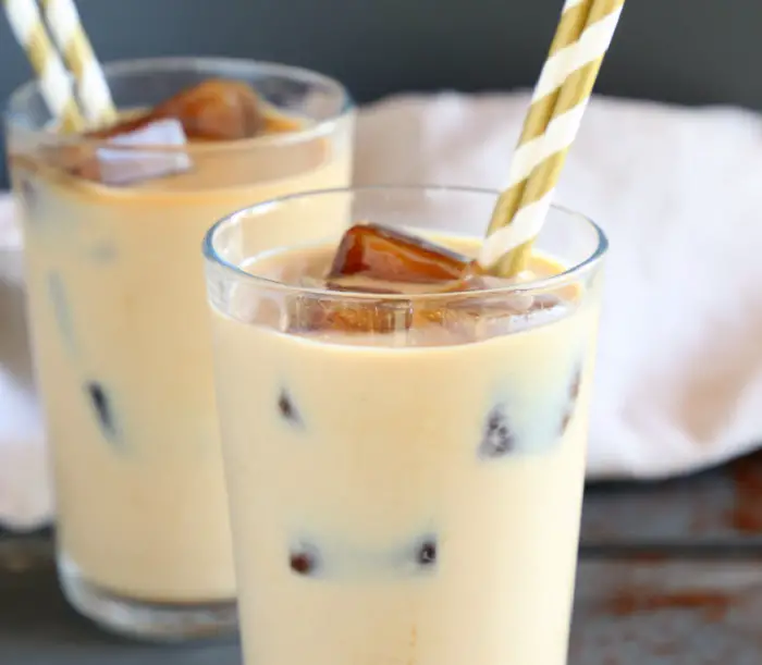 How to Make an Iced Latte - The Busy Baker