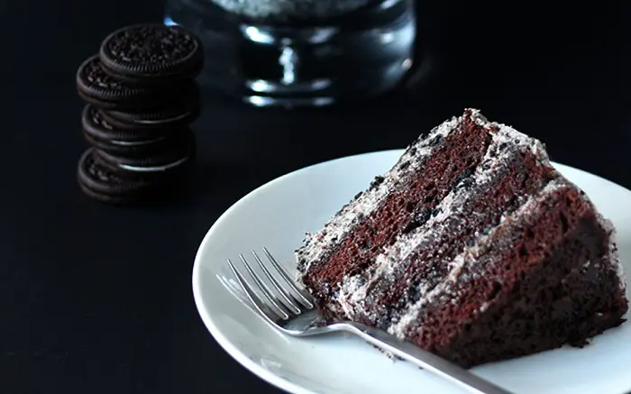 CHOCOLATE OREO CAKE