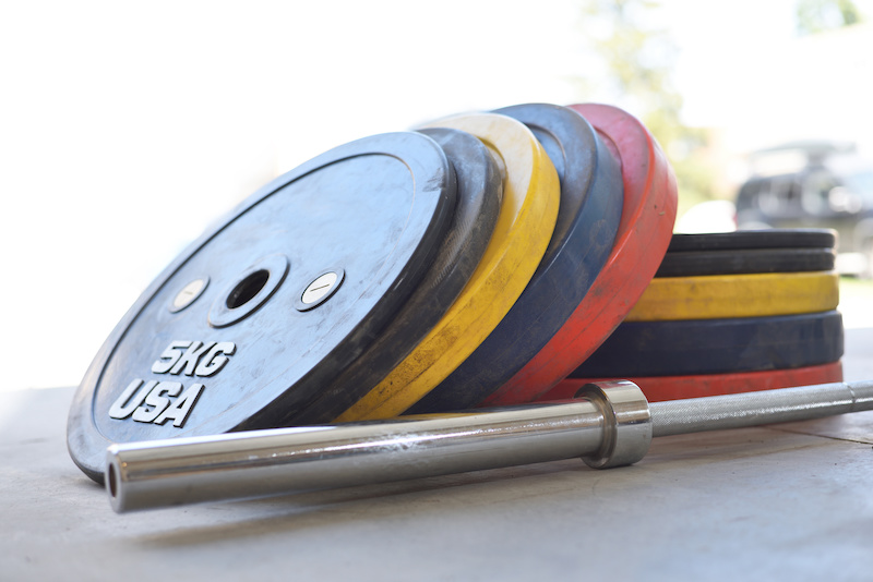 How to Use Bumper Plates When Exercising at Home