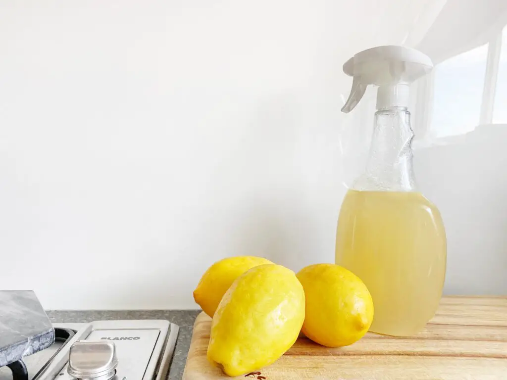 Cleaning with lemons
